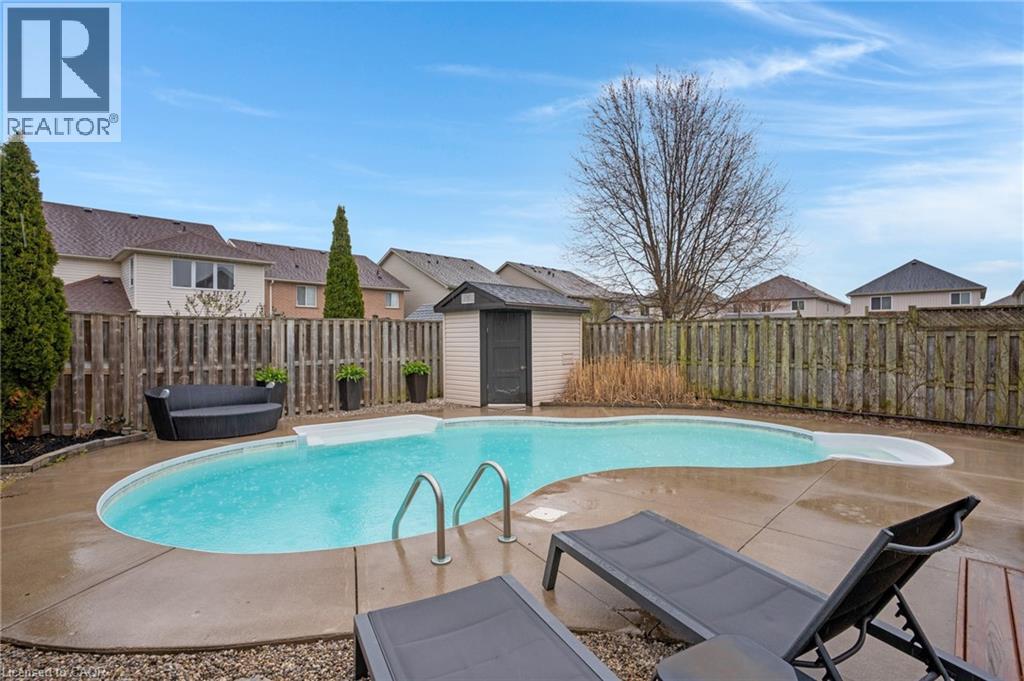 99 UDVARI Crescent, Kitchener, Ontario, N2N0A2 — Photo 5