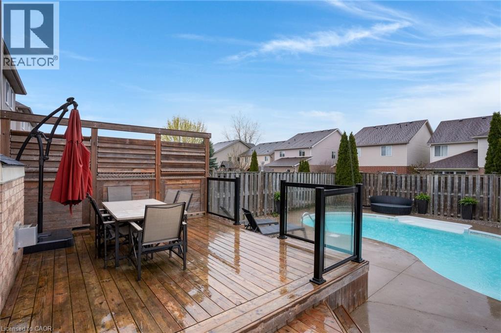 99 UDVARI Crescent, Kitchener, Ontario, N2N0A2 — Photo 6