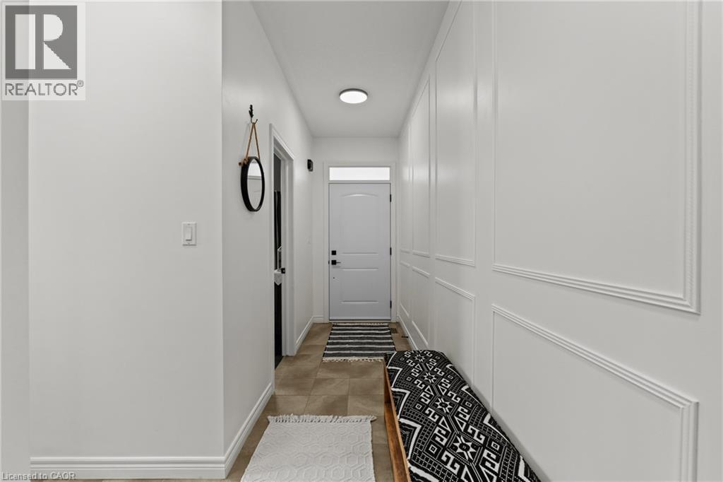 292 KEYSTONE Crescent, Hamilton, Ontario, L0R1P0 — Photo 4