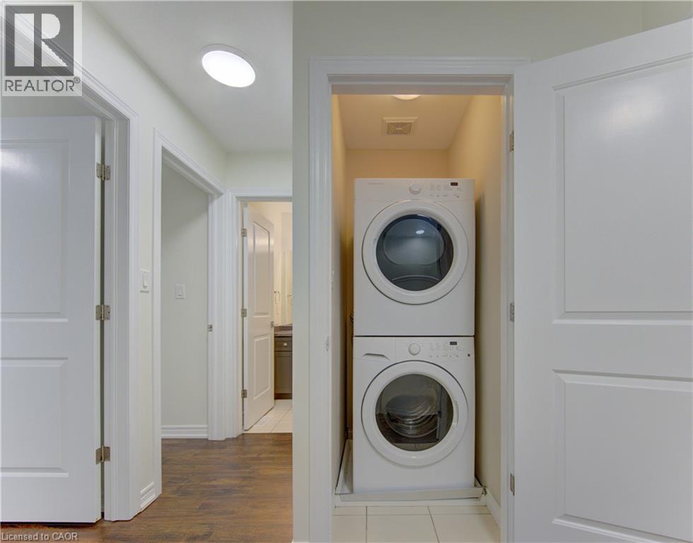 36 PRINCE ALBERT Boulevard, Kitchener, Ontario, N2H0B4 — Photo 18