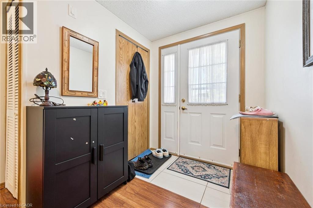 27 TRILLIUM BEACH Drive, Puslinch, Ontario, N0B2J0 — Photo 6