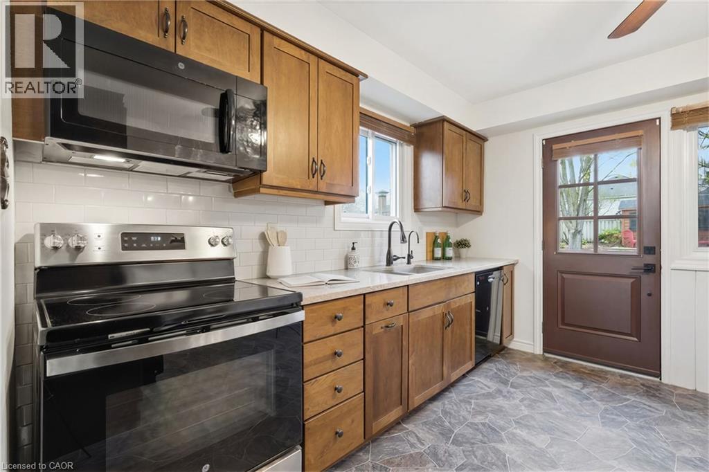 56 ANGELA Crescent, Cambridge, Ontario, N1S4B6 — Photo 16