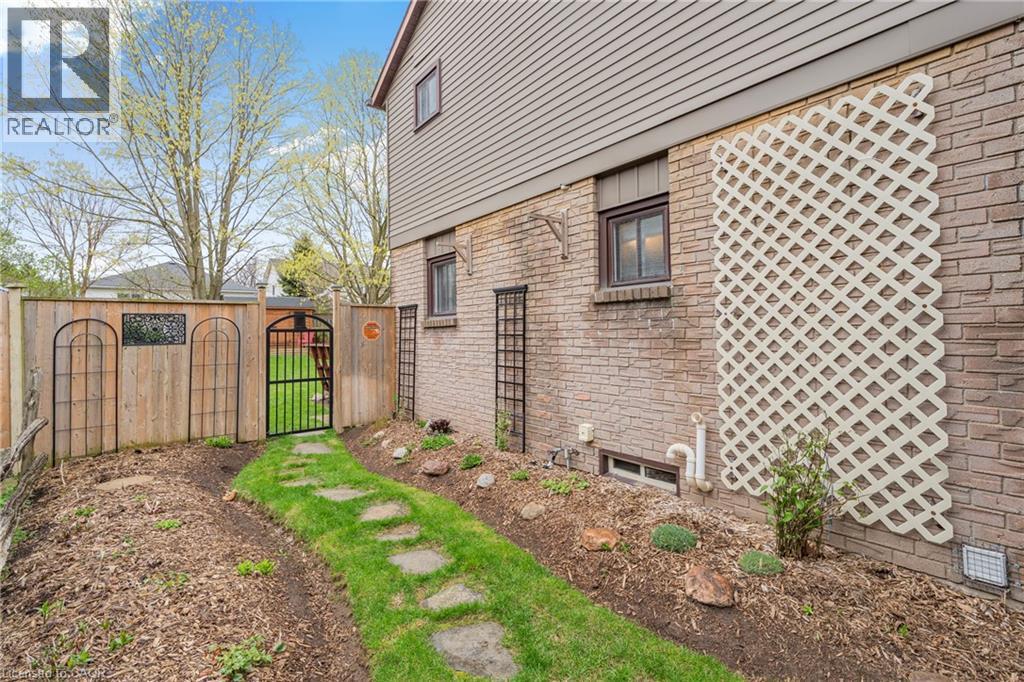 56 ANGELA Crescent, Cambridge, Ontario, N1S4B6 — Photo 37
