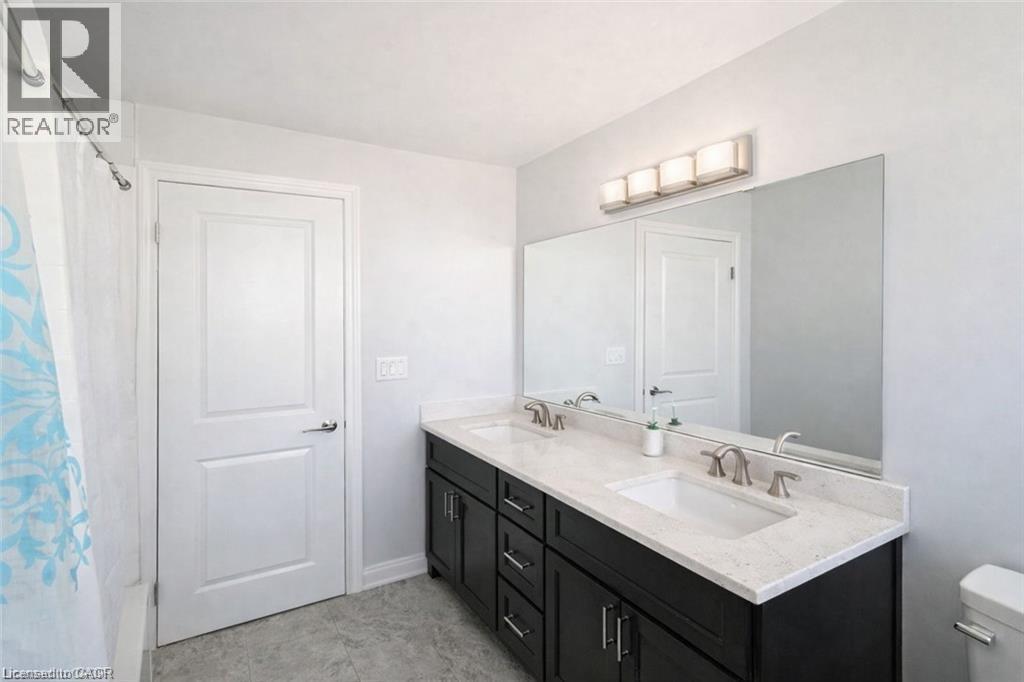 150 OVERLEA Drive, Kitchener, Ontario, N2M1T3 — Photo 9