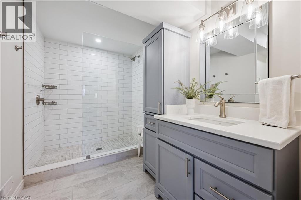 574 SPRUCEHILL Avenue, Waterloo, Ontario, N2L4V9 — Photo 29