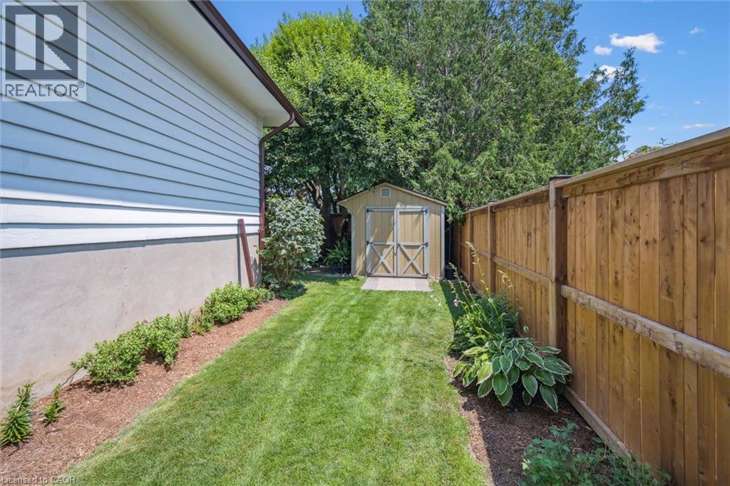 574 SPRUCEHILL Avenue, Waterloo, Ontario, N2L4V9 — Photo 30
