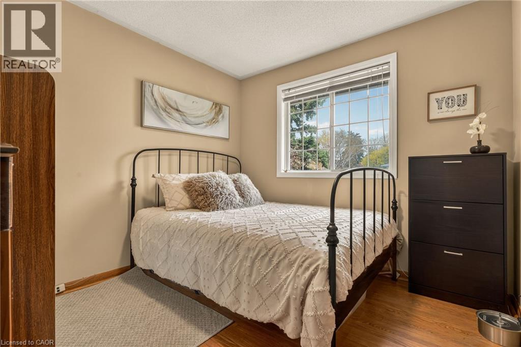 5119 CHERRYHILL Crescent, Burlington, Ontario, L7L4B8 — Photo 12