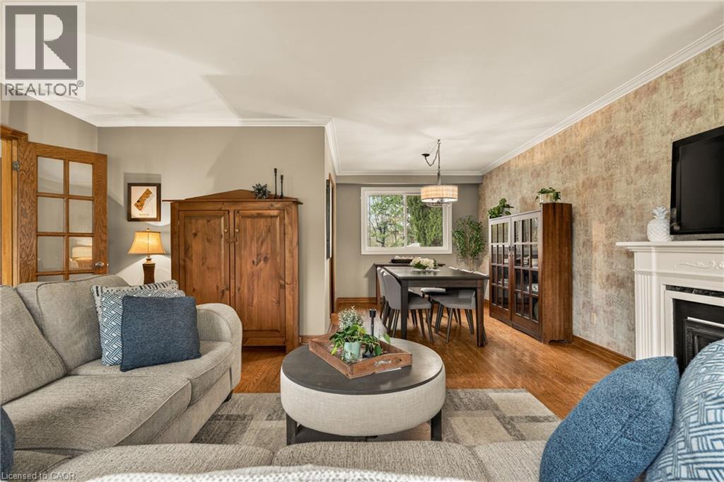 5119 CHERRYHILL Crescent, Burlington, Ontario, L7L4B8 — Photo 4