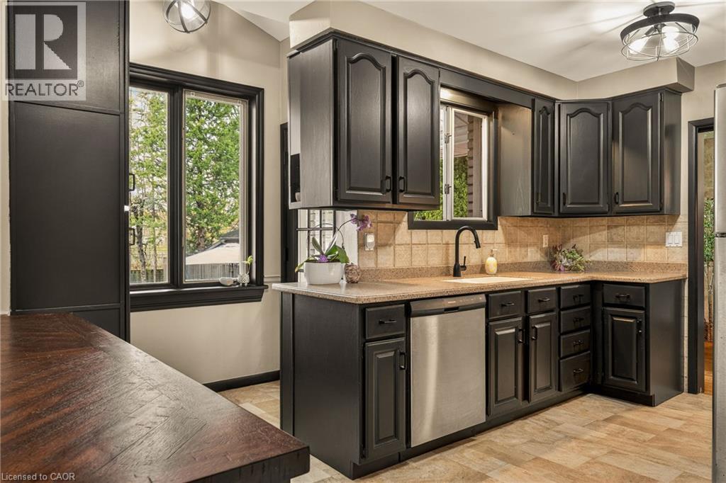 5119 CHERRYHILL Crescent, Burlington, Ontario, L7L4B8 — Photo 9