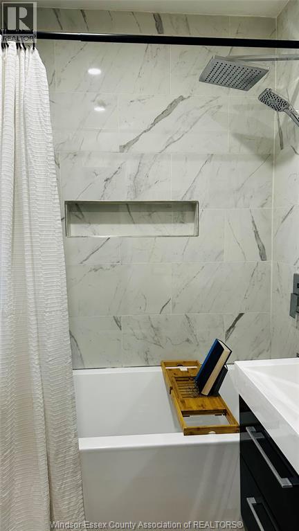 3519 TECUMSEH ROAD West, Windsor, Ontario, N9C2B6 — Photo 21