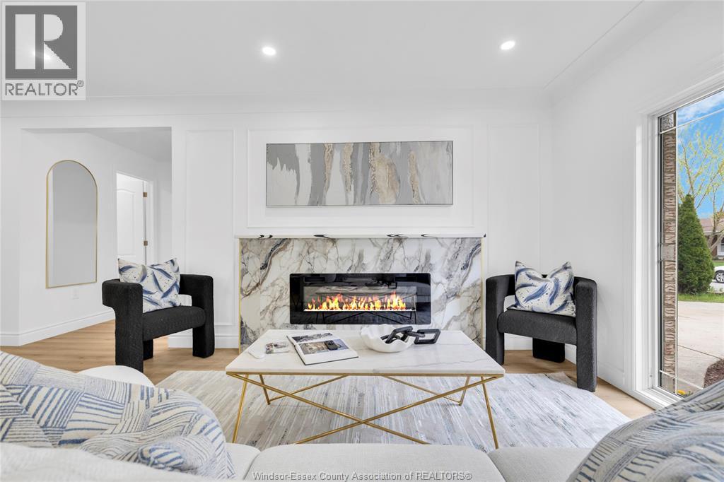 10540 HALSTEAD, Windsor, Ontario, N8R2C4 — Photo 4