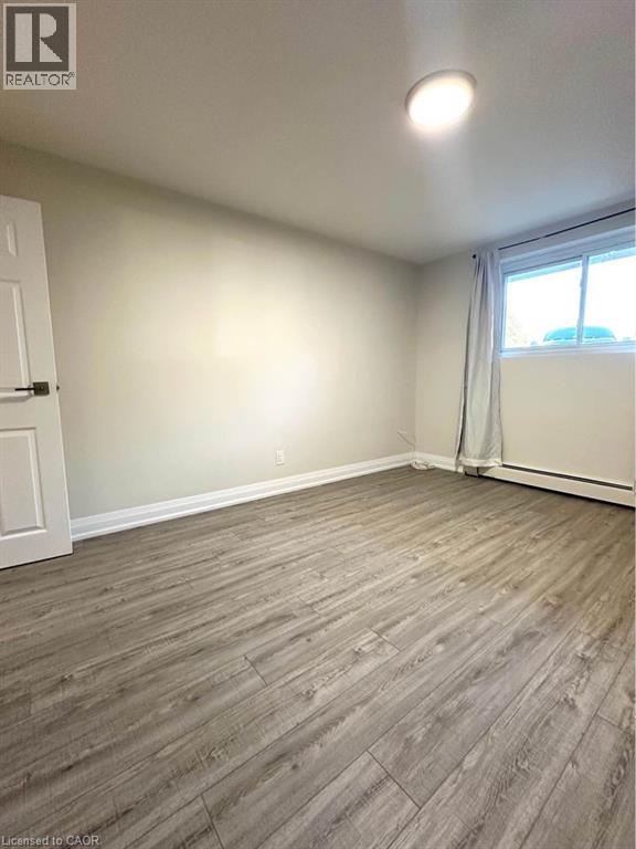 2 NORMANDY Drive Unit# 10, Guelph, Ontario, N1E2P1 — Photo 6
