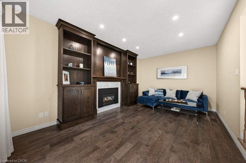40 OLD MAPLE Lane, Kitchener, Ontario, N2N2L2 — Photo 11
