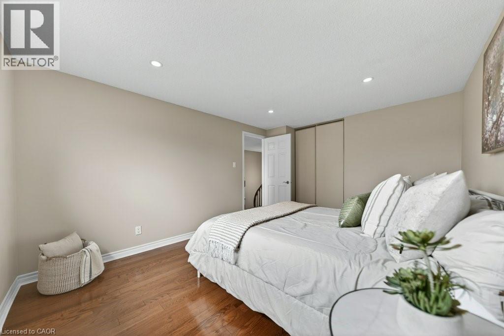 40 OLD MAPLE Lane, Kitchener, Ontario, N2N2L2 — Photo 23