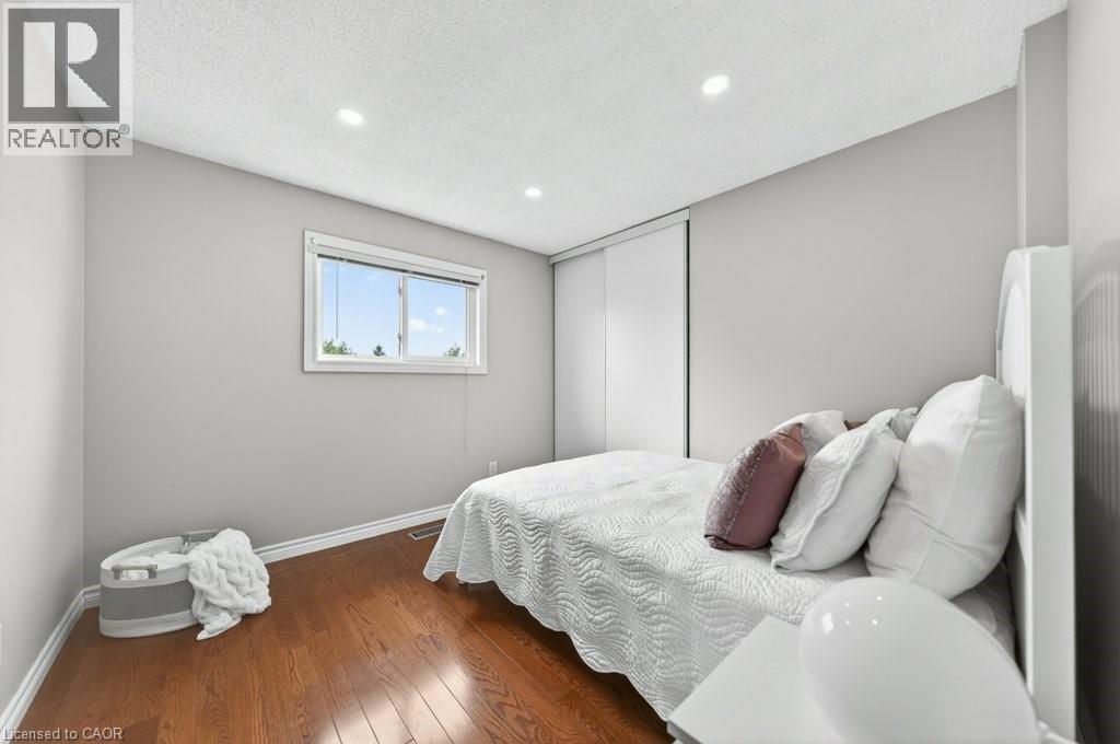 40 OLD MAPLE Lane, Kitchener, Ontario, N2N2L2 — Photo 26