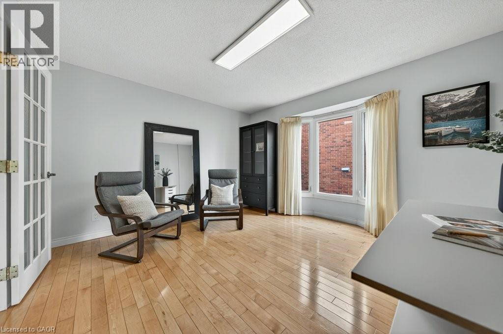 40 OLD MAPLE Lane, Kitchener, Ontario, N2N2L2 — Photo 7