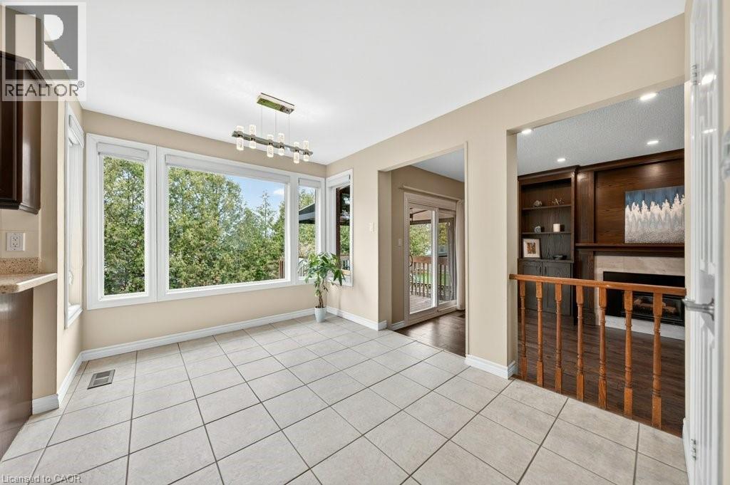 40 OLD MAPLE Lane, Kitchener, Ontario, N2N2L2 — Photo 9