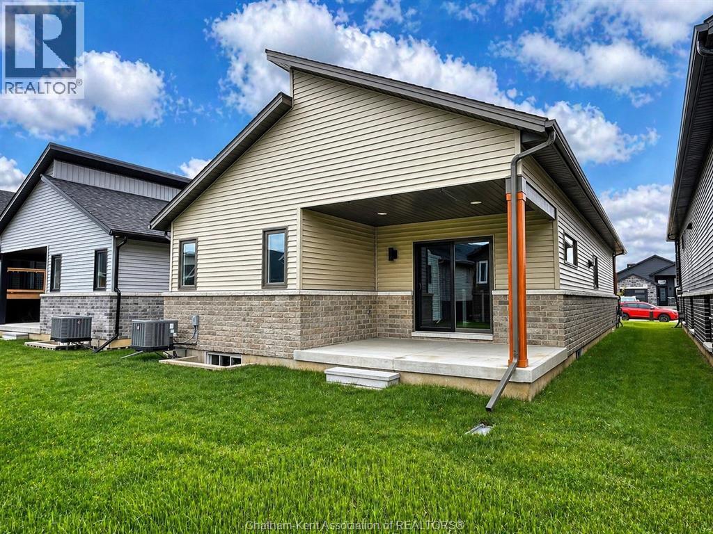 111 Ironwood TRAIL, Chatham, Ontario, N7M0T3 — Photo 4