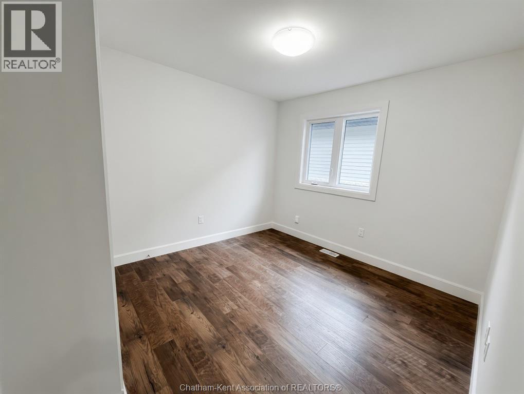 111 Ironwood TRAIL, Chatham, Ontario, N7M0T3 — Photo 8