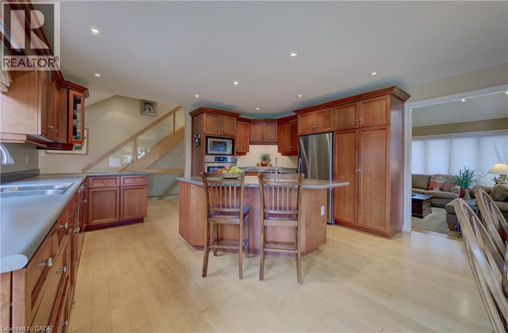 58 OAK Avenue, Dundas, Ontario, L9H4Y9 — Photo 24