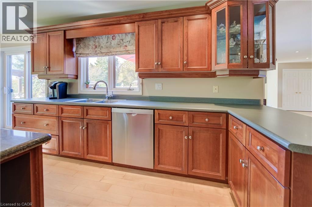 58 OAK Avenue, Dundas, Ontario, L9H4Y9 — Photo 25