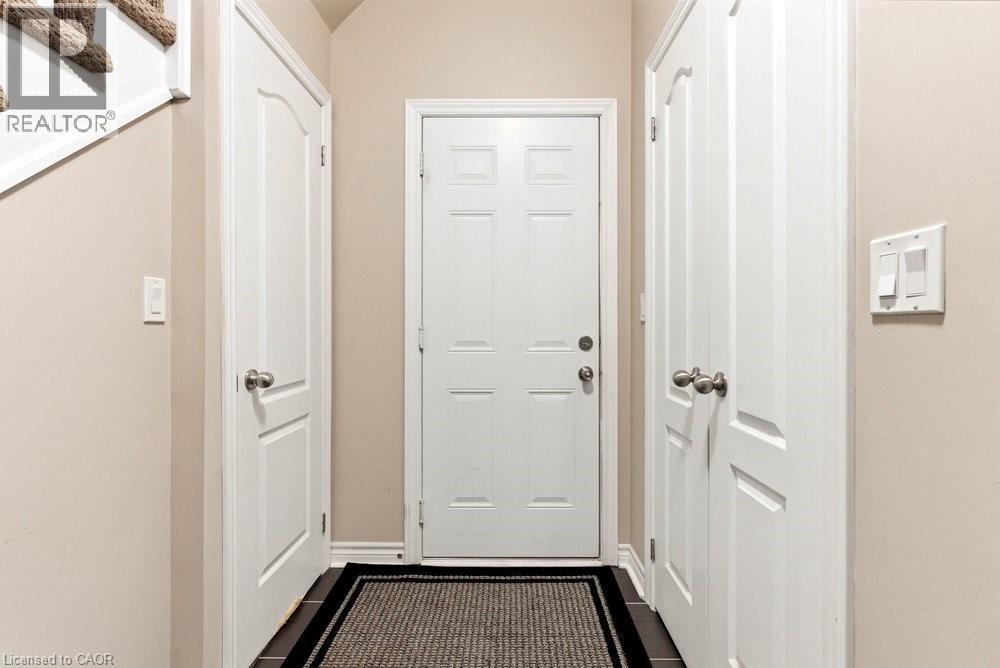 2362 PEPPIATT Common, Burlington, Ontario, L7R0C8 — Photo 6