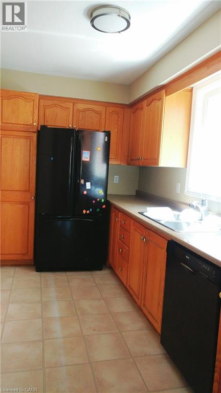 206 NORTHMANOR Crescent, Waterloo, Ontario, N2N3C4 — Photo 4