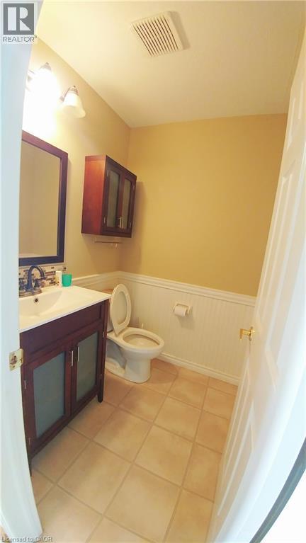 206 NORTHMANOR Crescent, Waterloo, Ontario, N2N3C4 — Photo 6