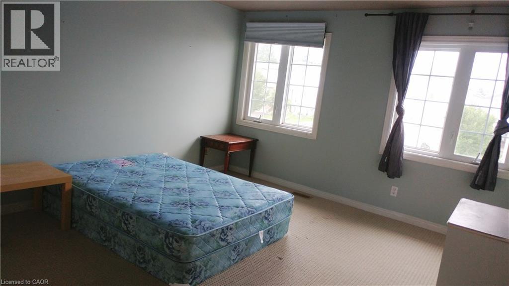 206 NORTHMANOR Crescent, Waterloo, Ontario, N2N3C4 — Photo 7