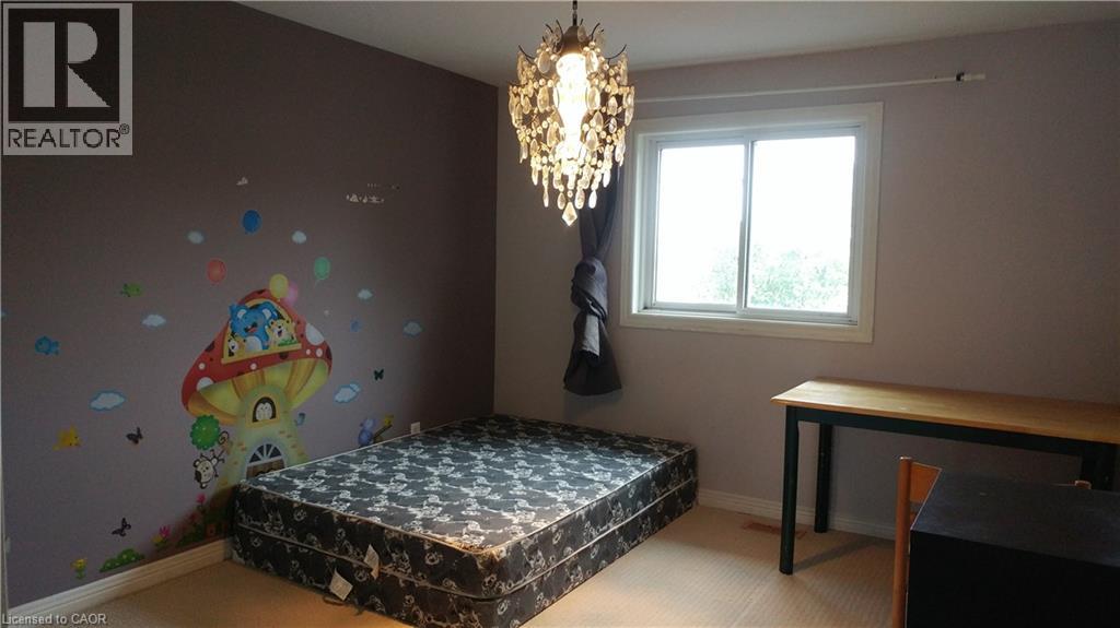 206 NORTHMANOR Crescent, Waterloo, Ontario, N2N3C4 — Photo 9