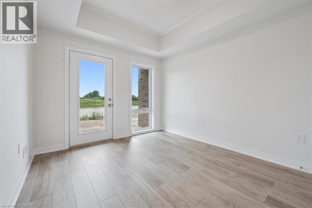 165 REVERIE Way, Kitchener, Ontario, N2E0K5 — Photo 4