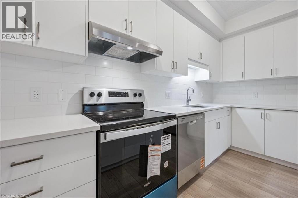 165 REVERIE Way, Kitchener, Ontario, N2E0K5 — Photo 7