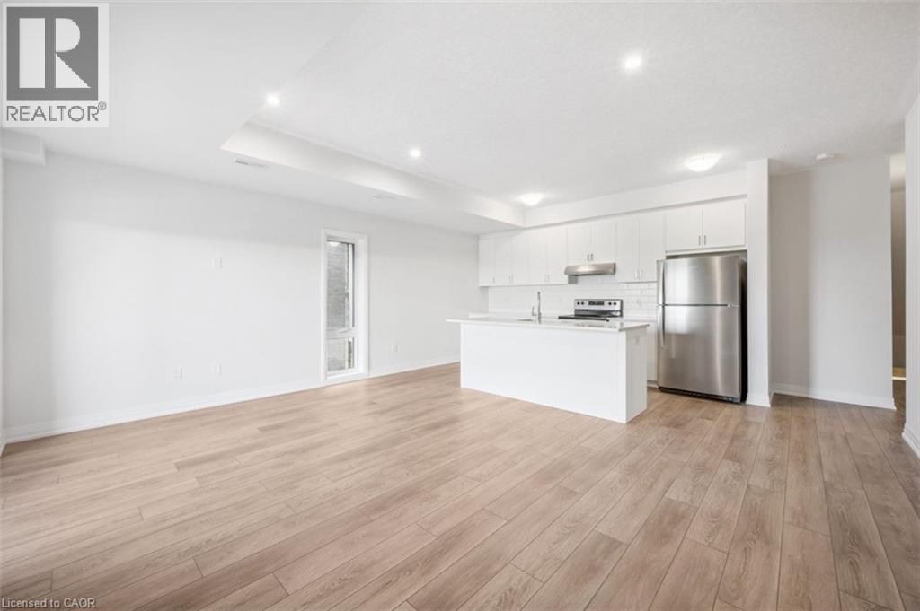 139 REVERIE Way, Kitchener, Ontario, N2E0K5 — Photo 2