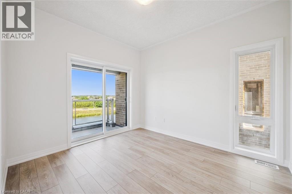 139 REVERIE Way, Kitchener, Ontario, N2E0K5 — Photo 4