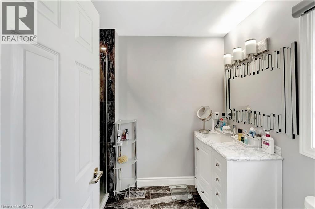 20 MEADOWLANDS Boulevard Unit# 14, Ancaster, Ontario, L9K1J5 — Photo 19