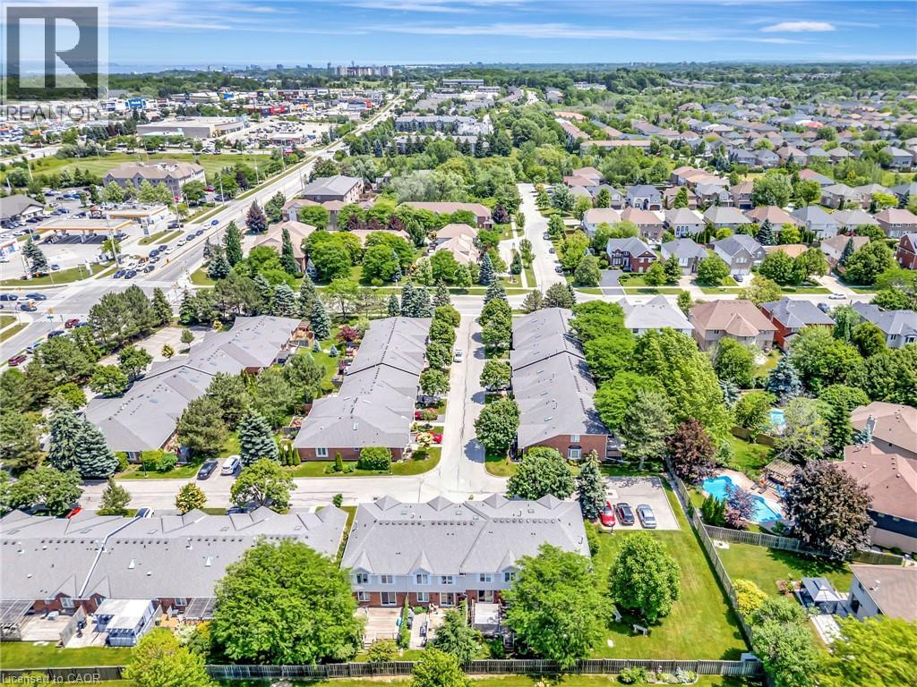 20 MEADOWLANDS Boulevard Unit# 14, Ancaster, Ontario, L9K1J5 — Photo 38