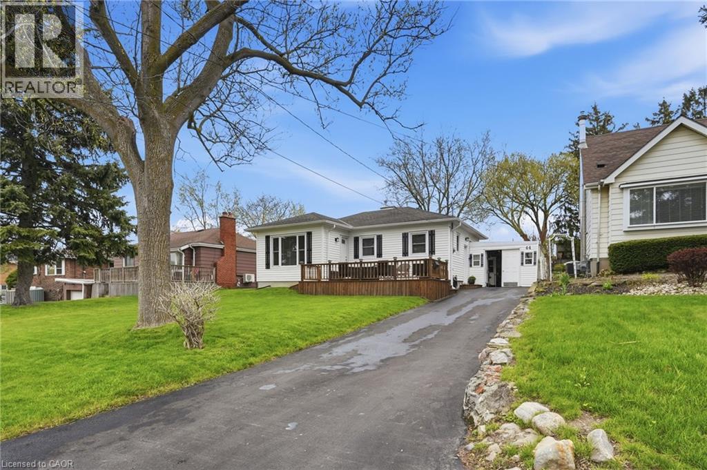 44 LAKE Avenue N, Hamilton, Ontario, L8E1L3 — Photo 3