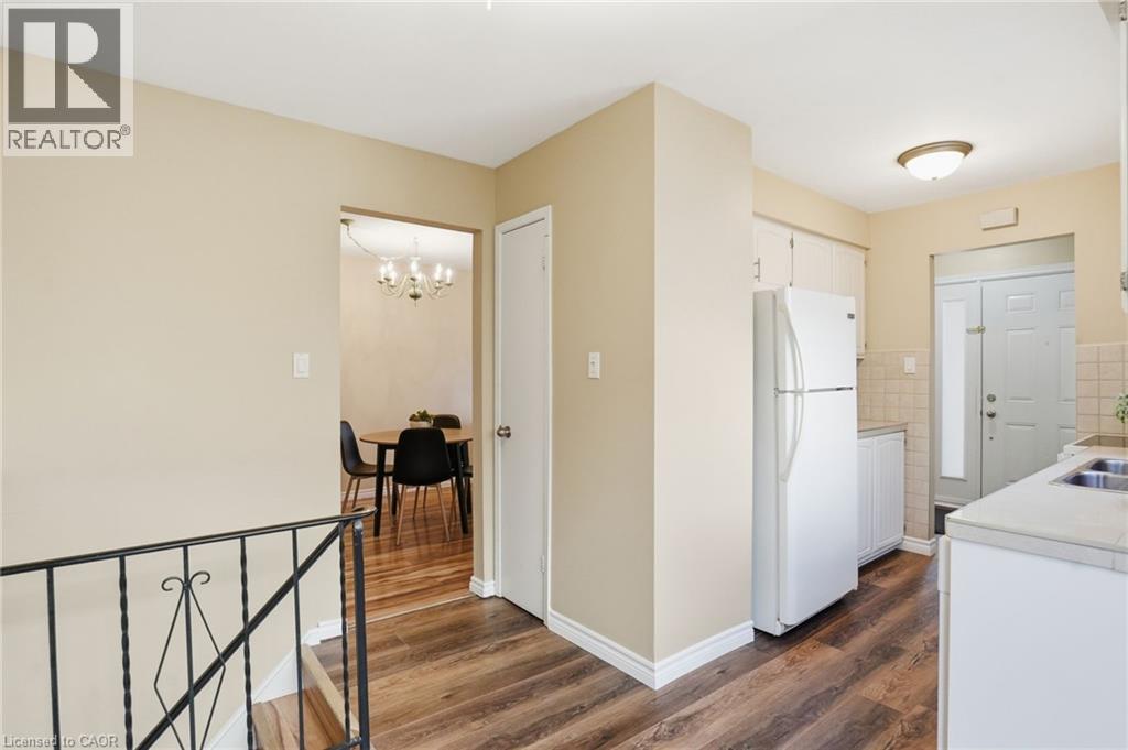 94 WENDOVER Drive, Hamilton, Ontario, L9C5X5 — Photo 13