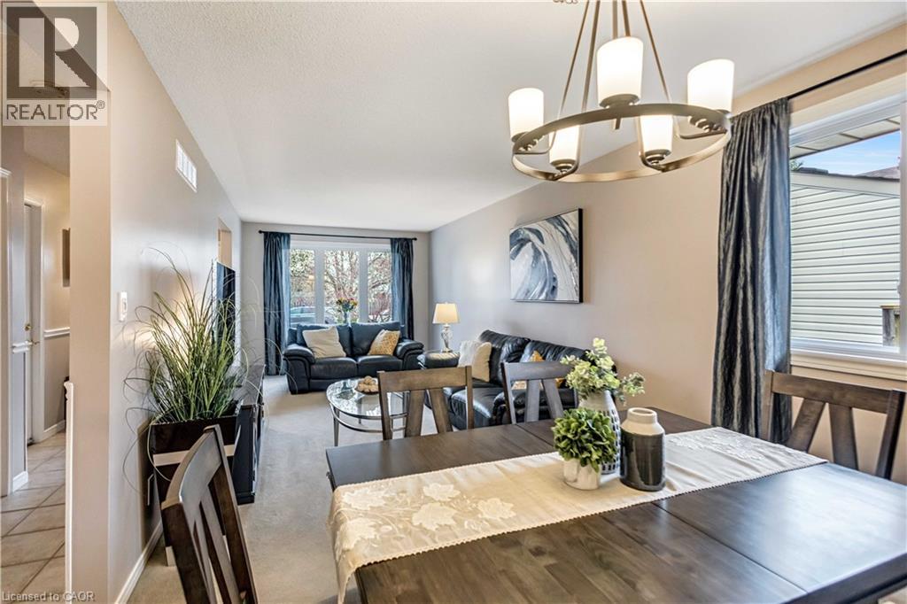 57 COXWELL Crescent, Brantford, Ontario, N3P1P5 — Photo 10