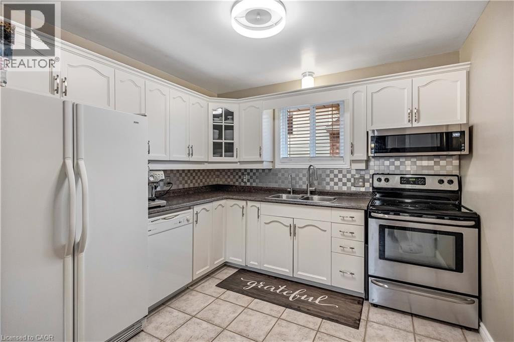 57 COXWELL Crescent, Brantford, Ontario, N3P1P5 — Photo 12