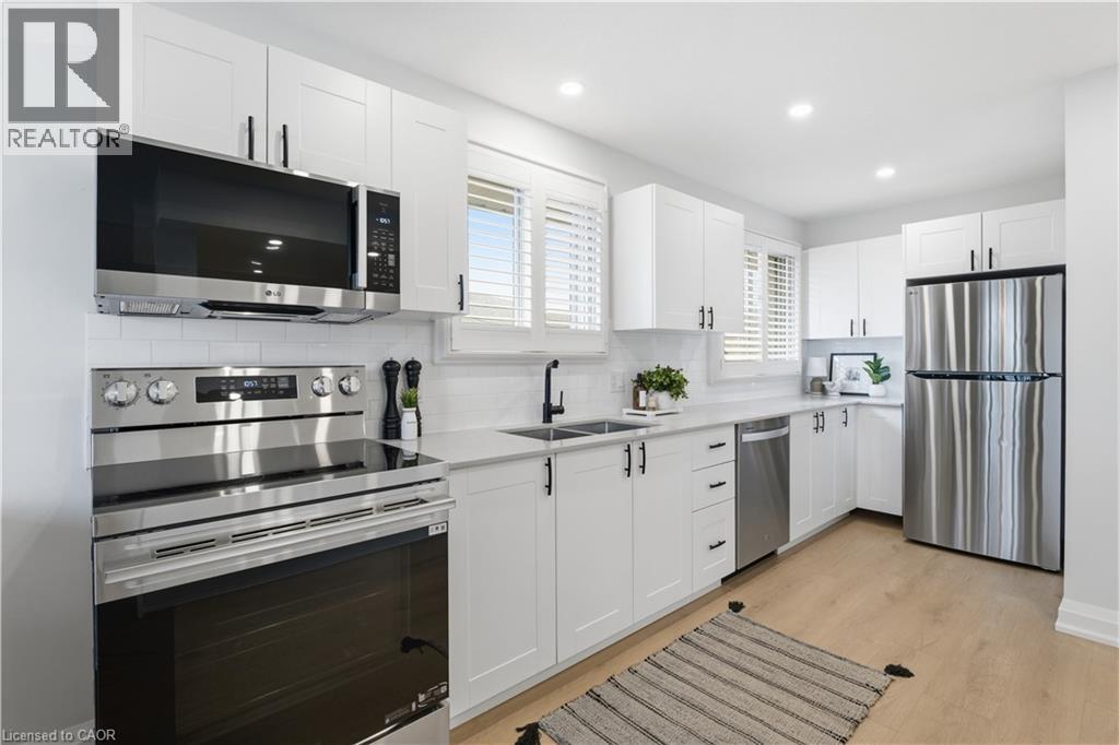 11 MARCELLA Crescent, Hamilton, Ontario, L8K6E0 — Photo 13