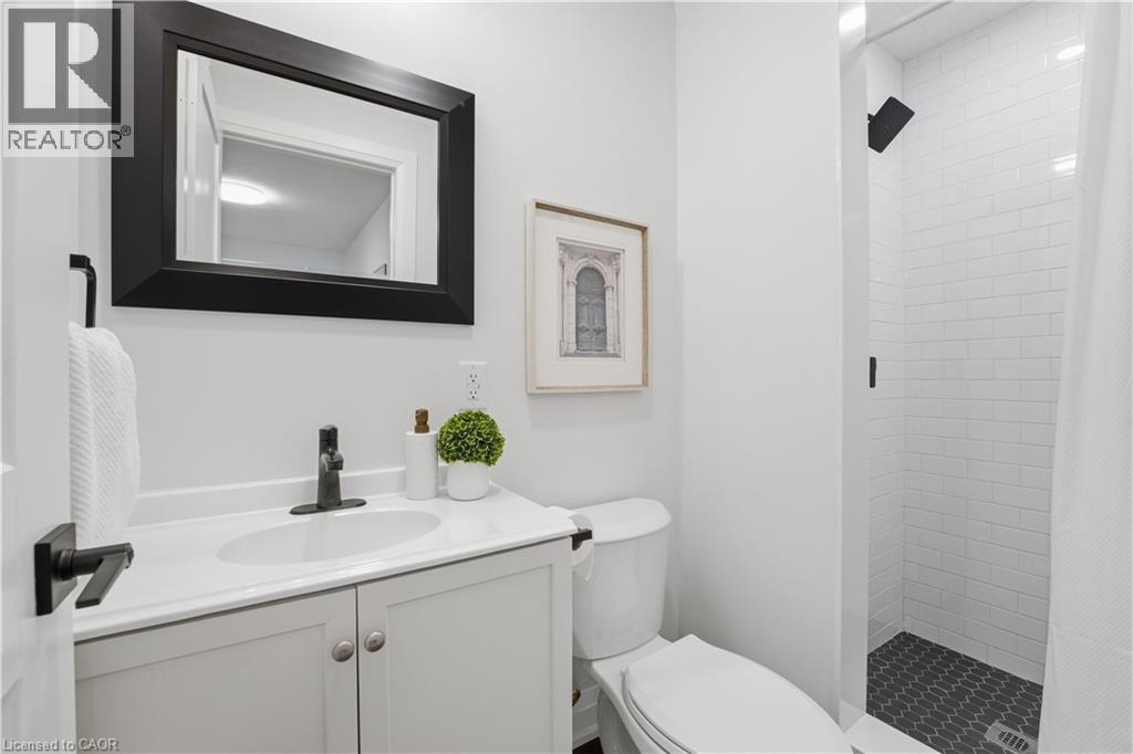 11 MARCELLA Crescent, Hamilton, Ontario, L8K6E0 — Photo 20
