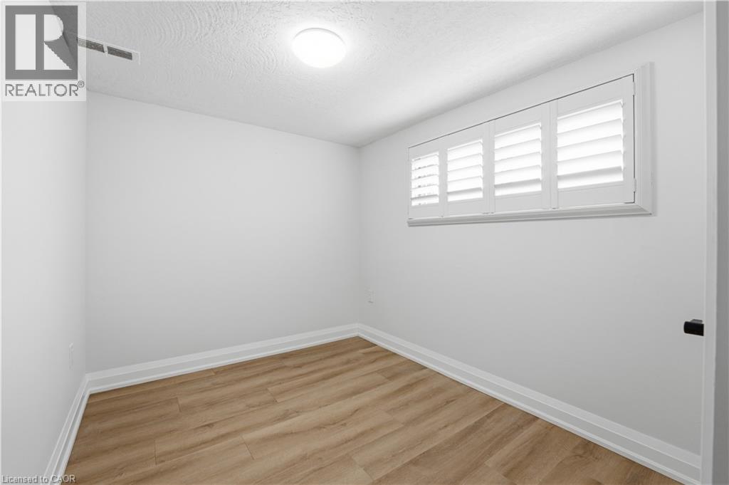 11 MARCELLA Crescent, Hamilton, Ontario, L8K6E0 — Photo 36
