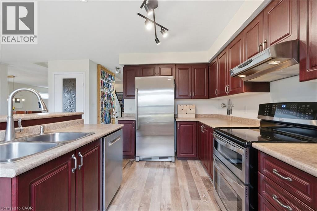 162 LIVINGSTON Boulevard, Baden, Ontario, N3A4K9 — Photo 13