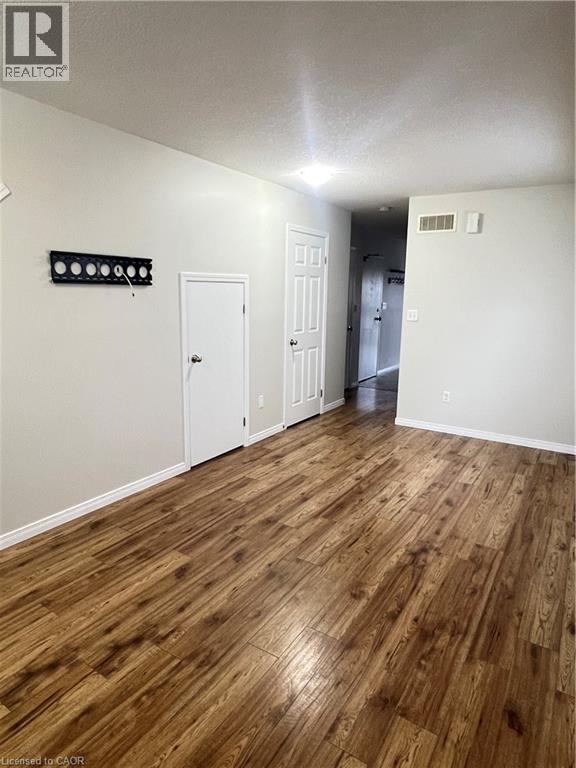 35 MOUNTFORD Drive Unit# 111, Guelph, Ontario, N1E0G6 — Photo 9