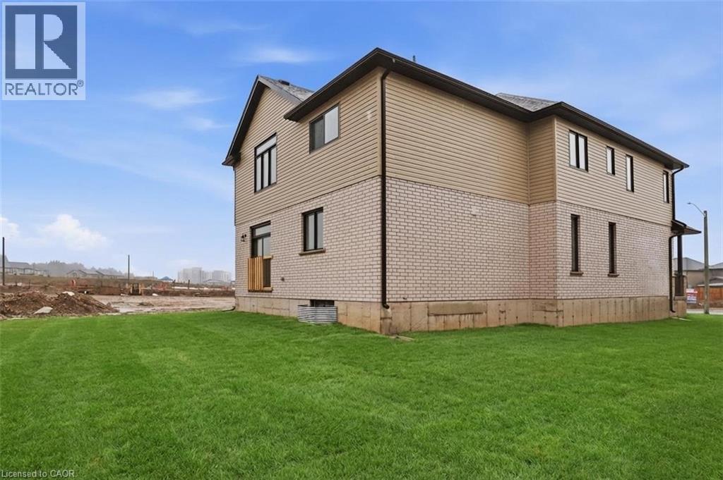 70 QUARRY PARK Drive, Kitchener, Ontario, N2B3F7 — Photo 20