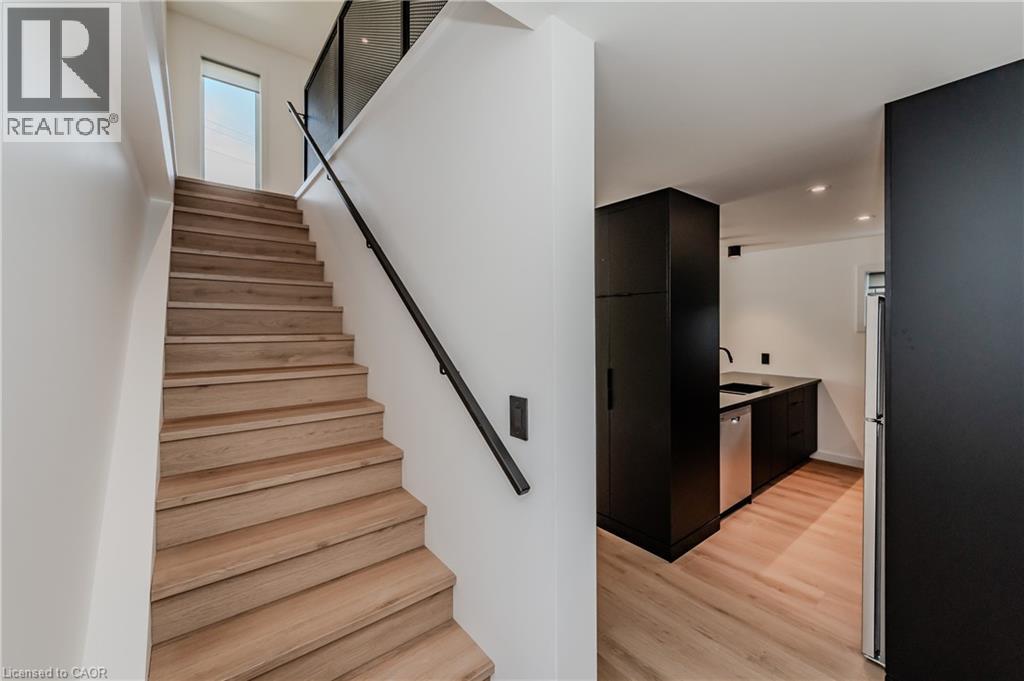 63 UNION Street Unit# 2, Waterloo, Ontario, N2J1B9 — Photo 17