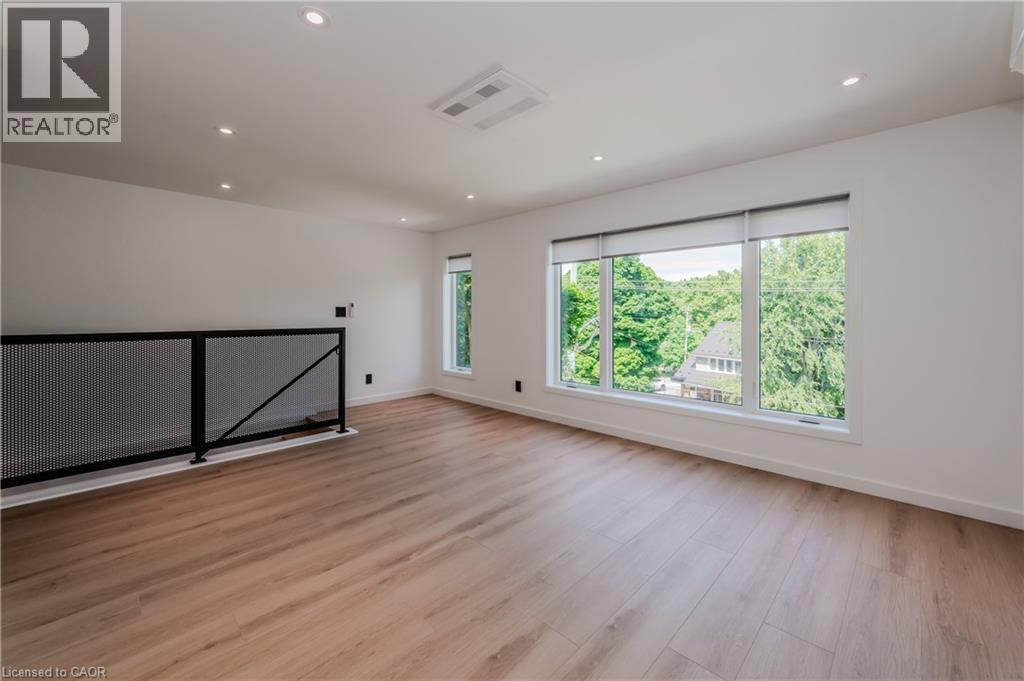 63 UNION Street Unit# 2, Waterloo, Ontario, N2J1B9 — Photo 19