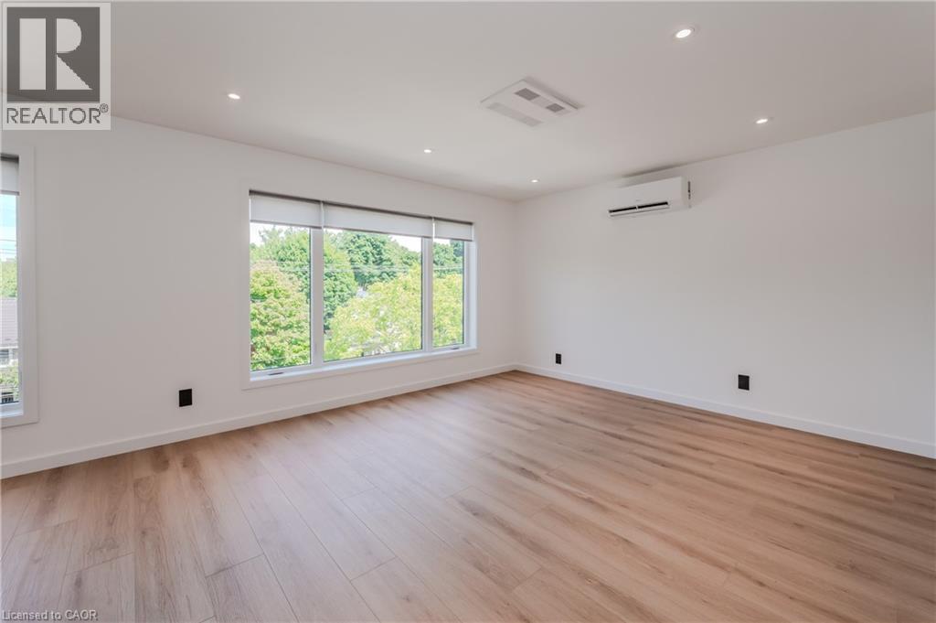 63 UNION Street Unit# 2, Waterloo, Ontario, N2J1B9 — Photo 21
