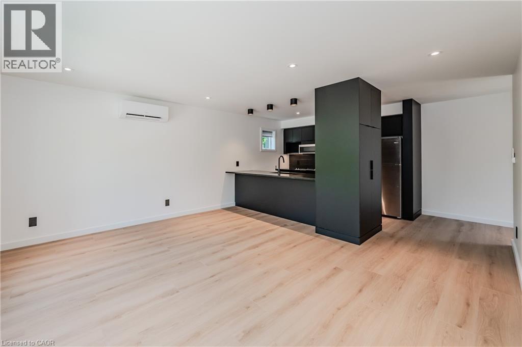 63 UNION Street Unit# 2, Waterloo, Ontario, N2J1B9 — Photo 9